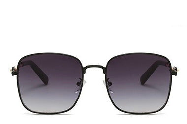 Women's black gradient square sunglasses