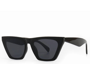 Women's black chunky cats eye large sunglasses