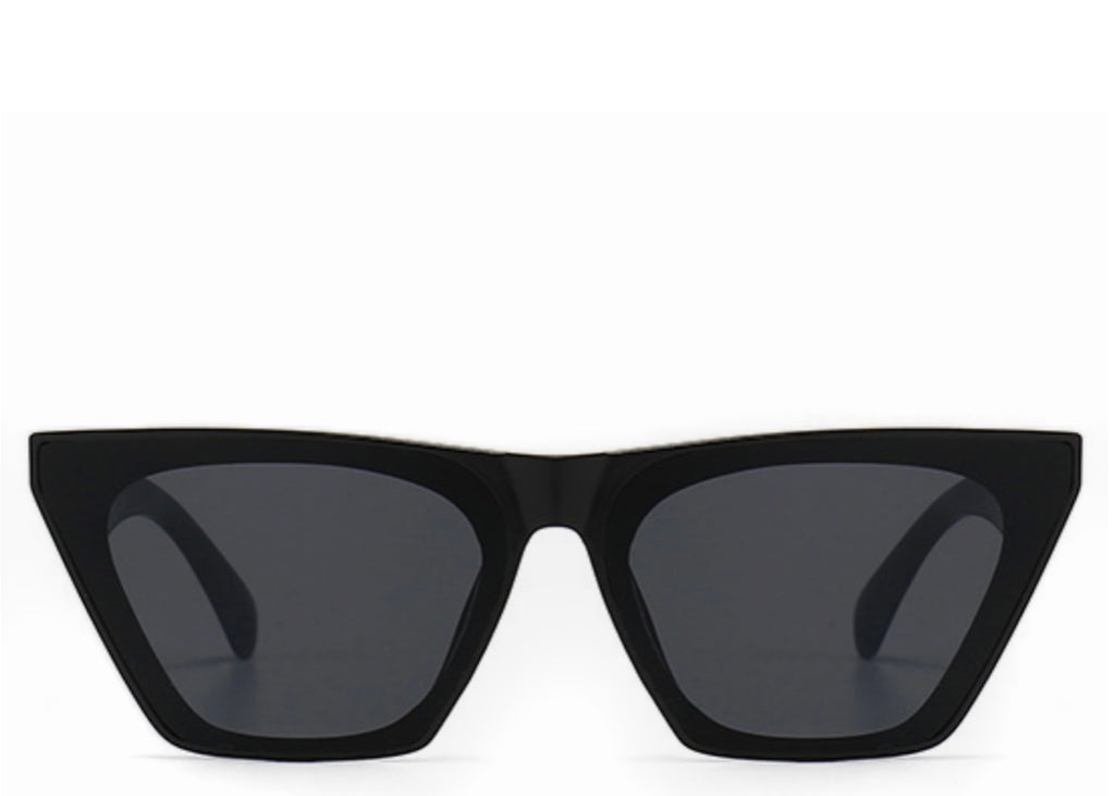Women's black chunky cats eye large sunglasses