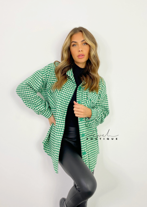 Women's stylish green and white dogtooth print shacket